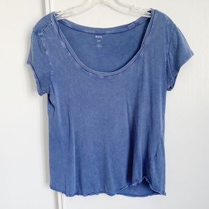 Scoop neck casual tee